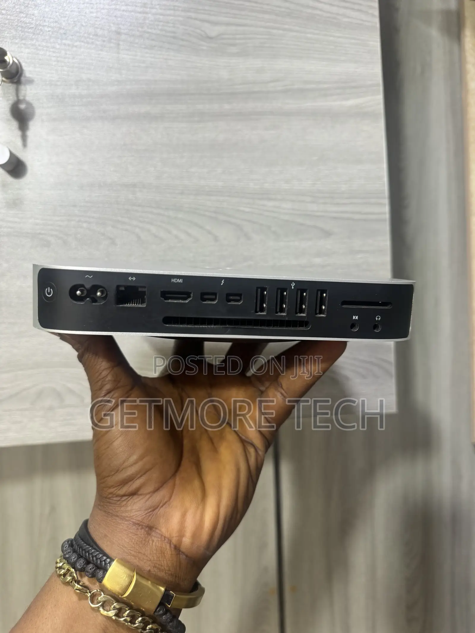 Desktop Computer Apple Mac Mini 8GB Intel Core i5 HDD 1T