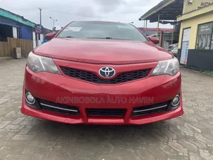 Toyota Camry 2014 Red