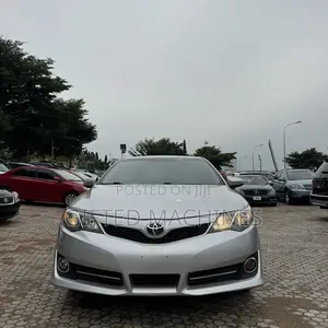 Toyota Camry 2013 Silver