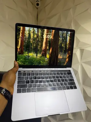 Laptop Apple MacBook Air 2020 16GB Intel Core i5 SSD 512GB