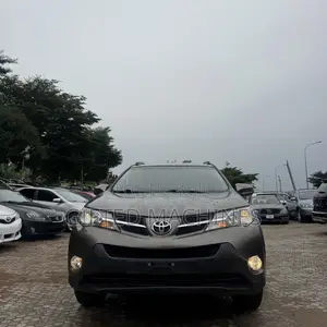 Toyota RAV4 2015 Gold
