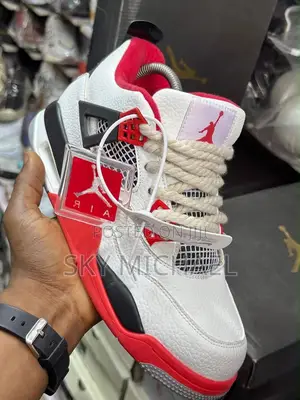 Jorden Sneakers