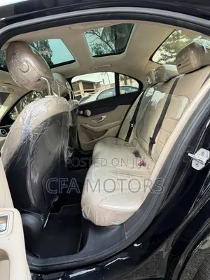 Mercedes-Benz C300 2015 Black