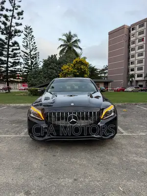 Mercedes-Benz C300 2015 Black