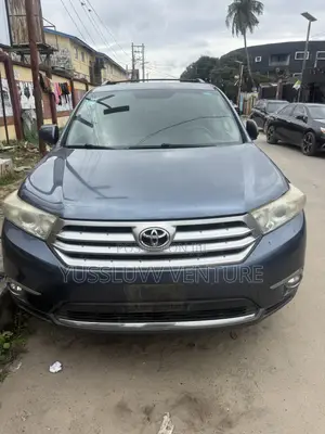 Toyota Highlander 2012 Gray
