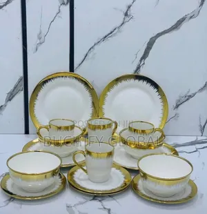 Gold and White Dinner Plate Set 16 Pieces