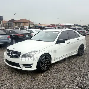 Mercedes-Benz C300 2012 White
