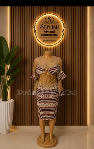 Stylish Threads Tabitha House