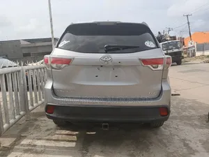 Toyota Highlander 2016 Silver