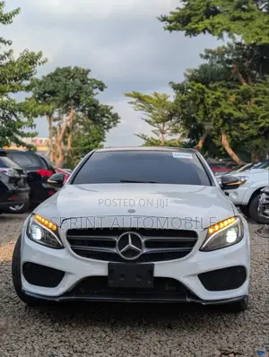 Mercedes-Benz C300 2015 White