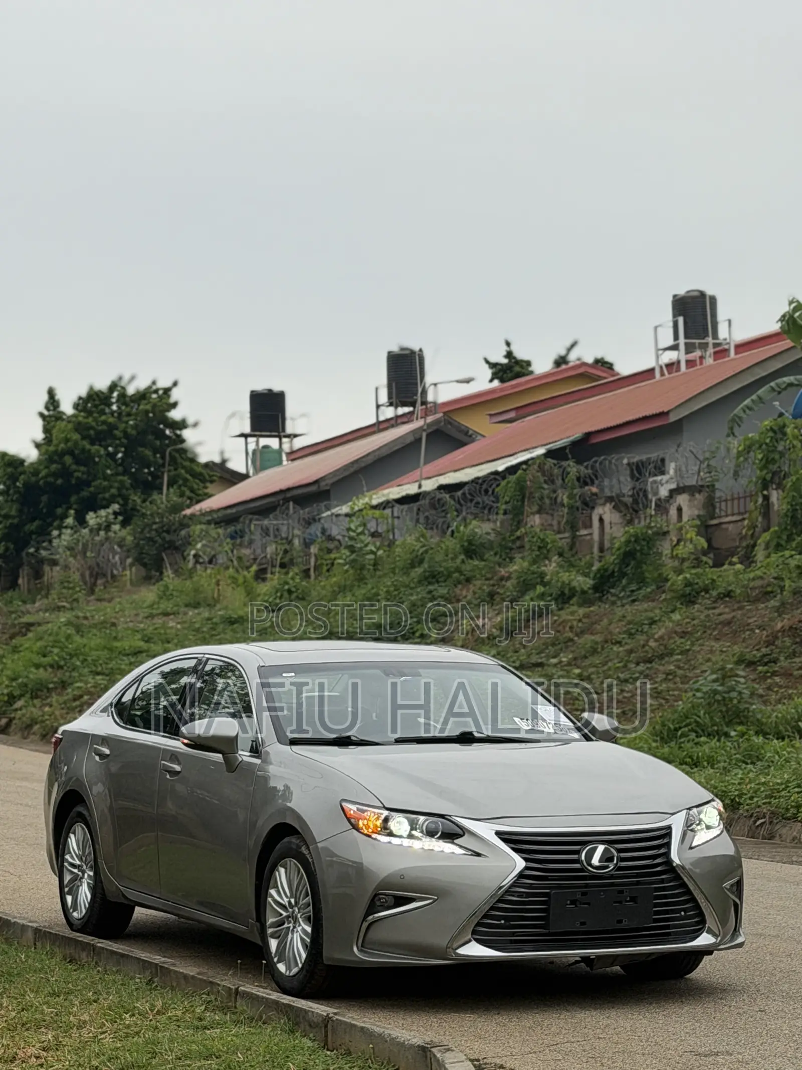 Lexus ES 2016 Gray