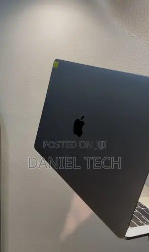Laptop Apple MacBook Pro 2017 8GB Intel Core i5 SSD 256GB
