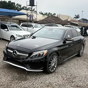 Mercedes-Benz C300 2017 Black
