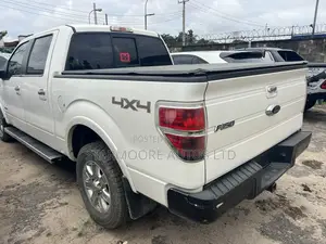 Ford F-150 XL 2dr Regular Cab 4WD 6.5 ft. SB (3.7L 6cyl 6A) 2014 White