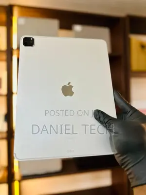Apple iPad Pro 12.9 (2022) 128 GB Gray