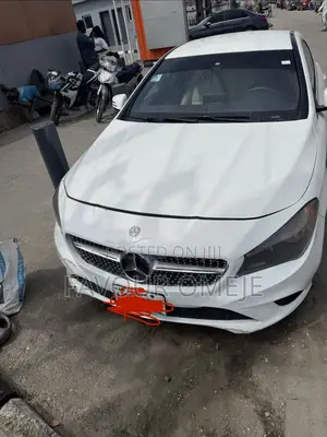 Mercedes-Benz C250 2016 White