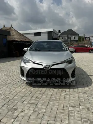 Toyota Corolla SE 4dr Sedan (1.8L 4cyl CVT) 2017 Silver
