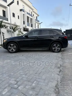 Mercedes-Benz GLC-Class 2017 Black