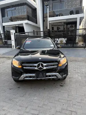 Mercedes-Benz GLC-Class 2017 Black