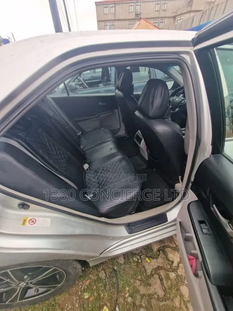 Toyota Camry 2012 Silver