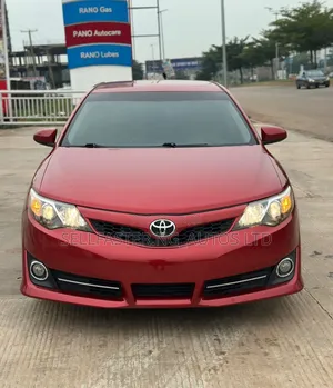 Toyota Camry 2013 Red