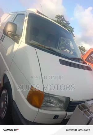 Volkswagen Transporter 2002 White