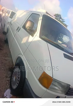 Volkswagen Transporter 2002 White