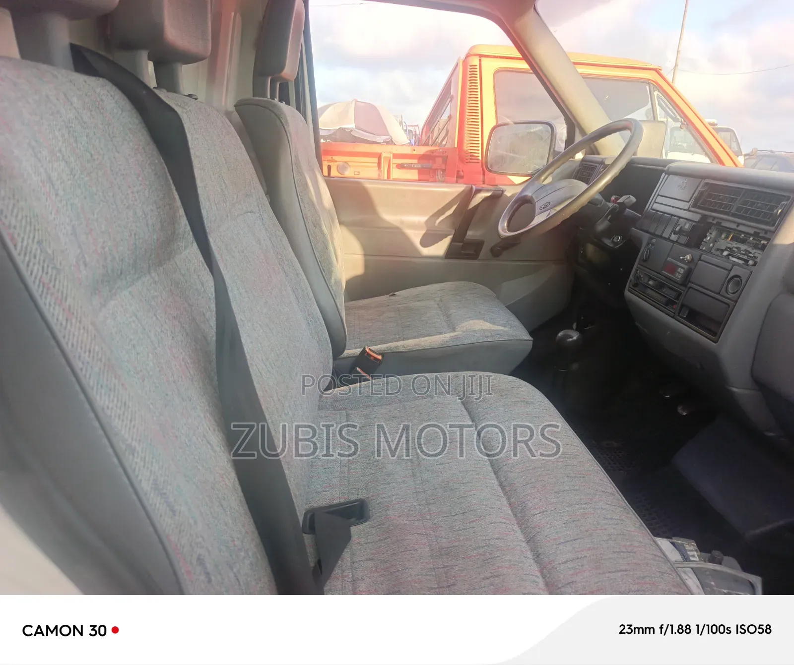 Volkswagen Transporter 2002 White