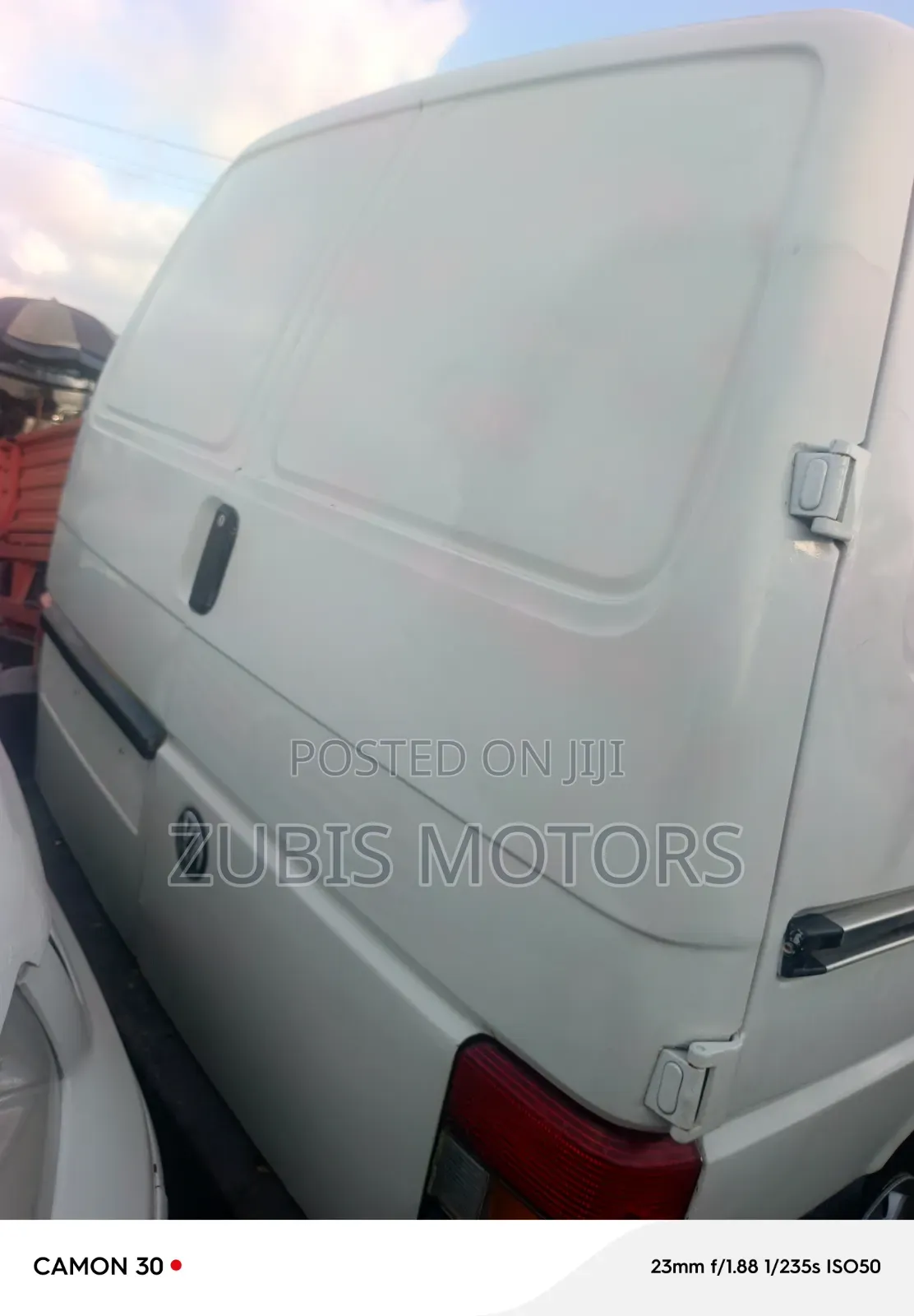 Volkswagen Transporter 2002 White