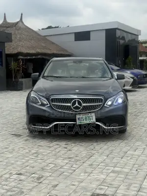 Mercedes-Benz E350 Base 4Matic Sedan AWD (3.5L 6cyl 7A) 2013 Blue
