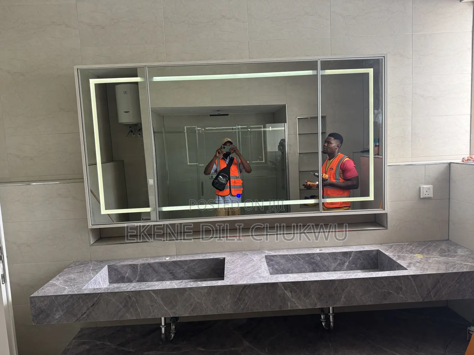 Luxury Double Basin Vanity Unit With Integrated LED Mirror Cabinet