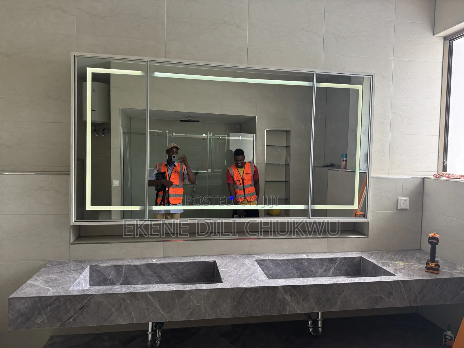 Luxury Double Basin Vanity Unit With Integrated LED Mirror Cabinet
