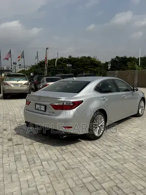 Lexus ES 350 FWD 2014 Silver