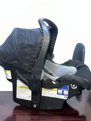 Baby Trend Infant Carrier Car Seat (0-2yrs)