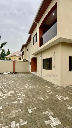 6bdrm Duplex in Gwarinpa Main for rent