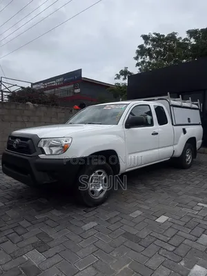 Toyota Tacoma 2015 White