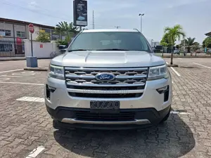 Ford Explorer 2018 Silver