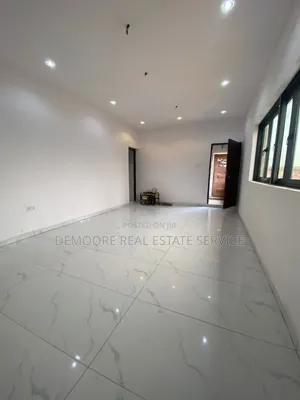 3bdrm Apartment in Jakande Estate, Oke-Afa for rent