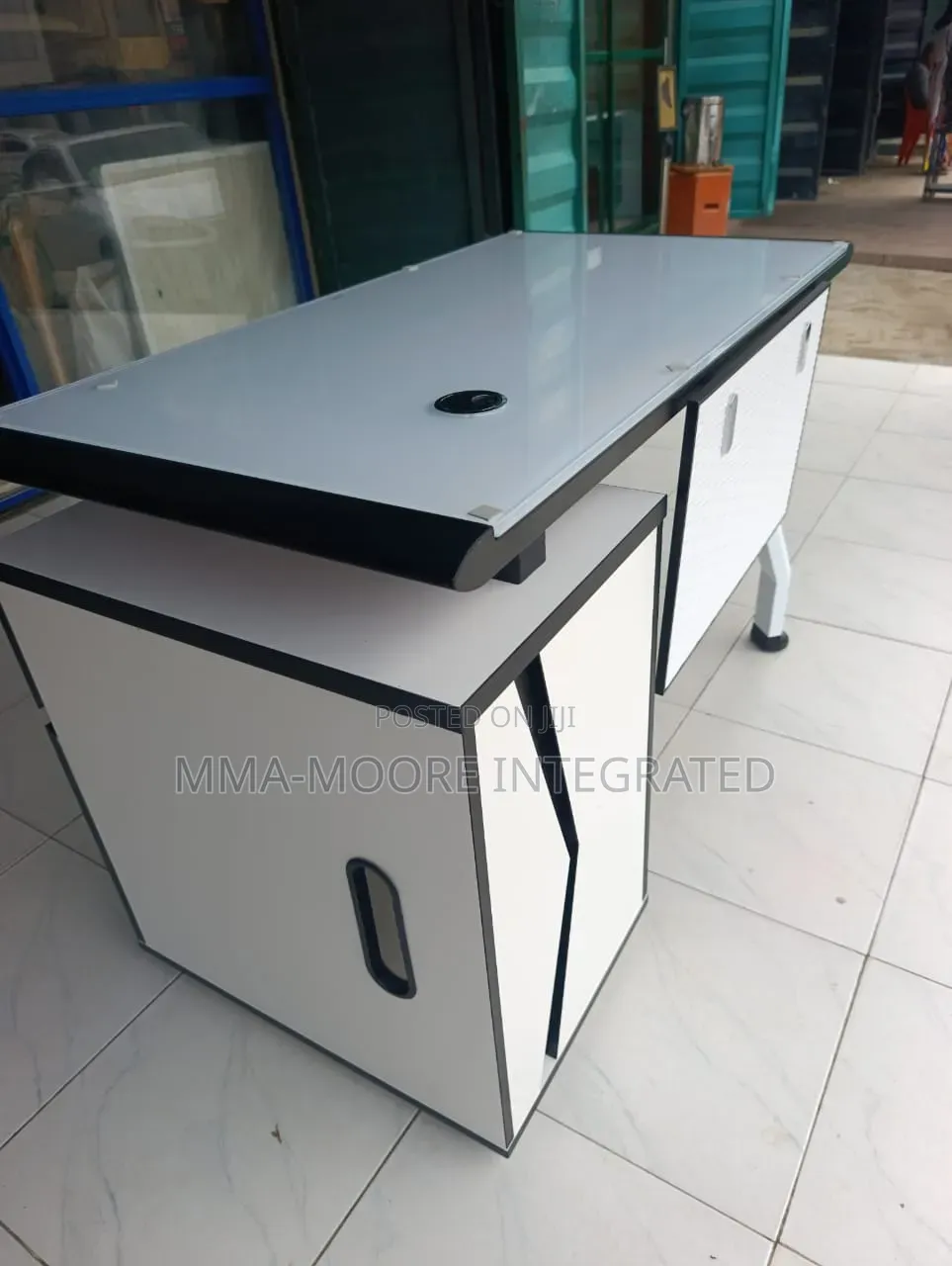 Executive Office Table/ Desk