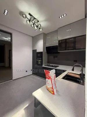 4bdrm Duplex in Surulere Lagos for sale