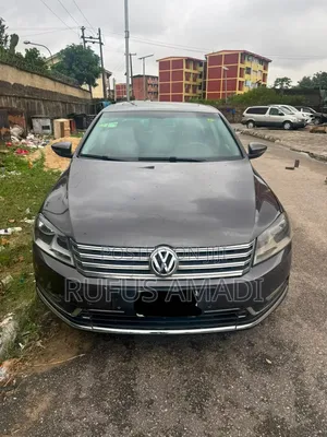 Volkswagen Passat 2012 Brown