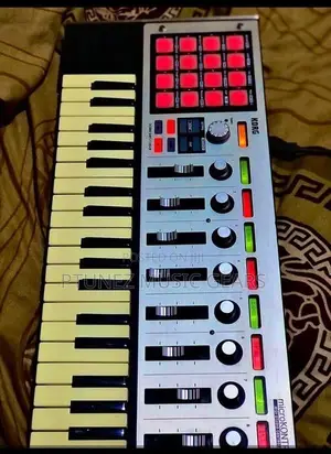 Korg Micro Kontrol Midi