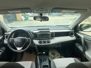 Toyota RAV4 2016 Silver