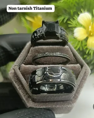 Glitters Couples Black Set of Wedding Ring G007