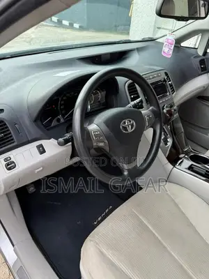 Toyota Venza V6 2012 Gray