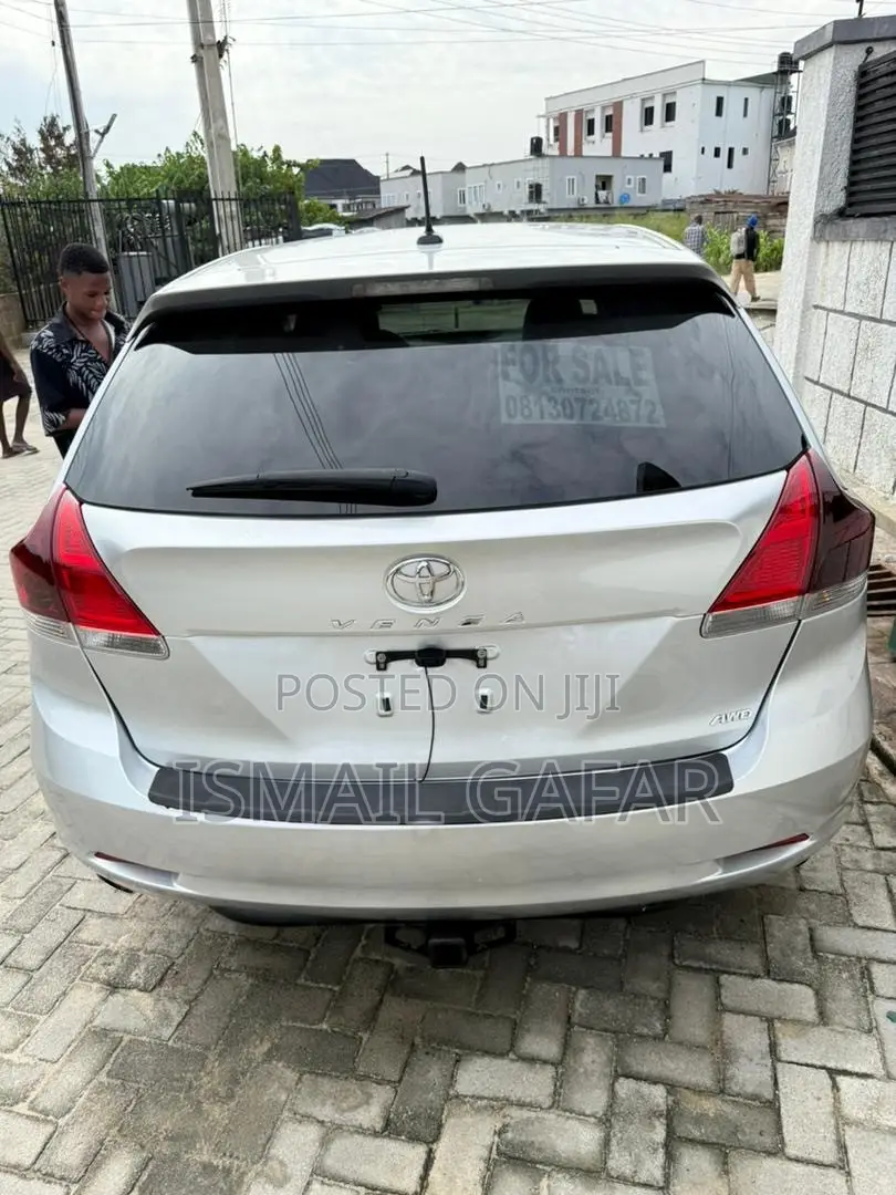 Toyota Venza V6 2012 Gray