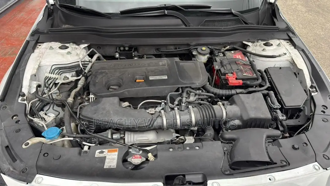 Honda Accord Sport 2.0T 2018 White