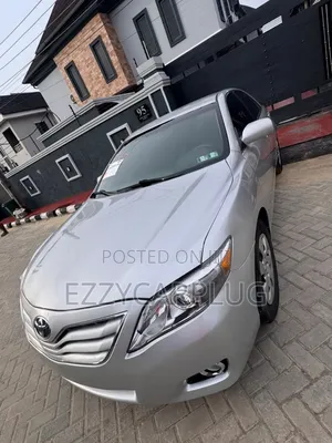 Toyota Camry 2011 Silver