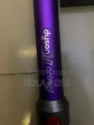Dyson V7-Series Cordless Vacuum, Model SV11