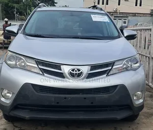 Toyota RAV4 2014 Silver